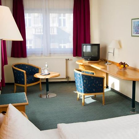 Hotel Berlin - Greenline Hotel Zossen Eksteriør bilde